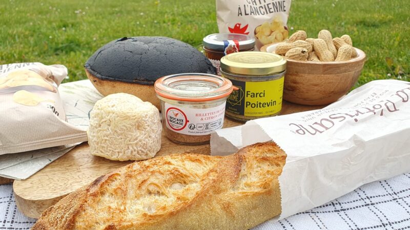 A compléter, soit avec rillettes de canard et tartinable de tomates séchées...